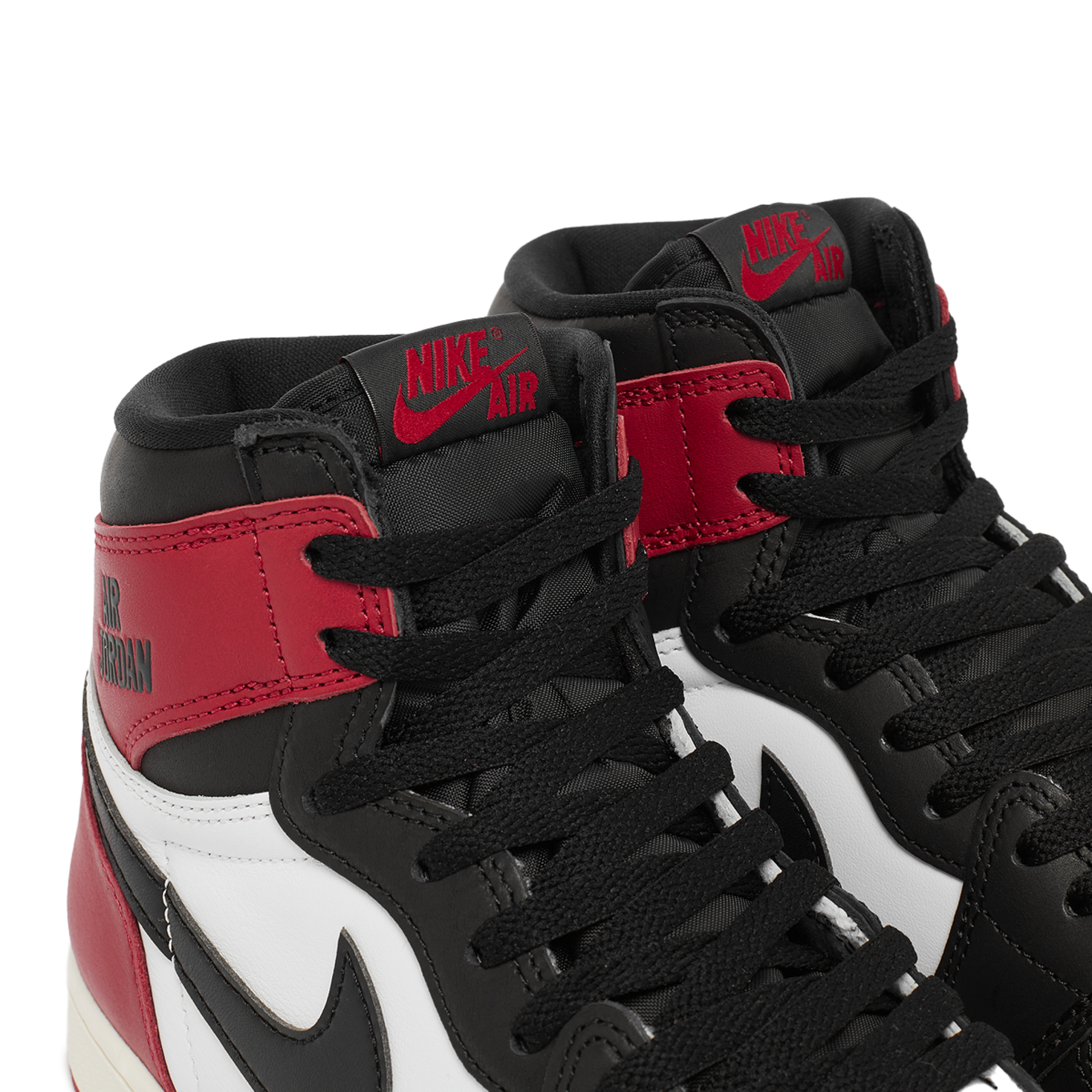 スニーカー Jordan 1 Retro High OG \"Black Toe\" 12cm Air Jordan 1 Retro 'Black Toe' Release Date. Nike SNKRS