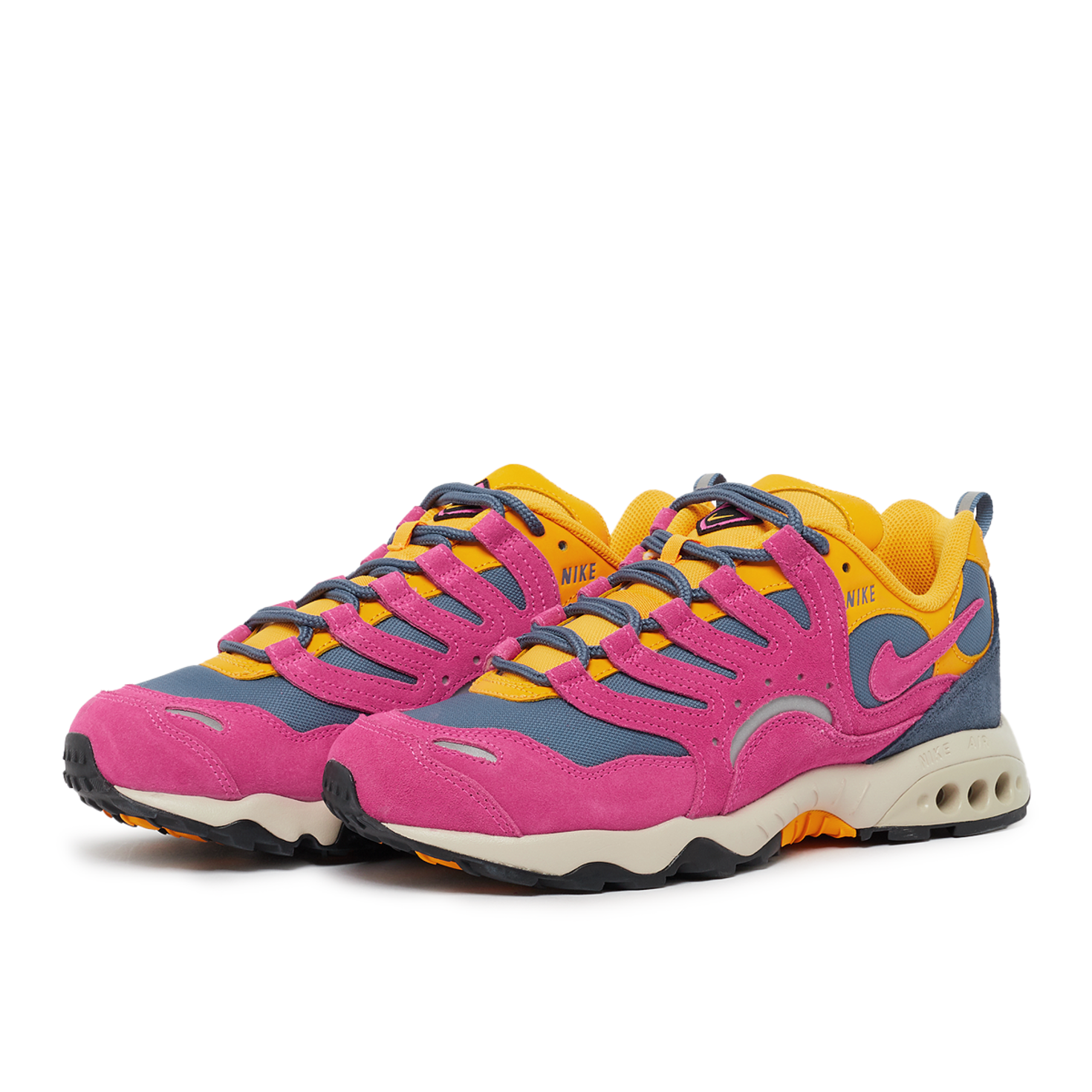 Buy Nike Air Terra Humara in rosa FQ9084-600 at solebox