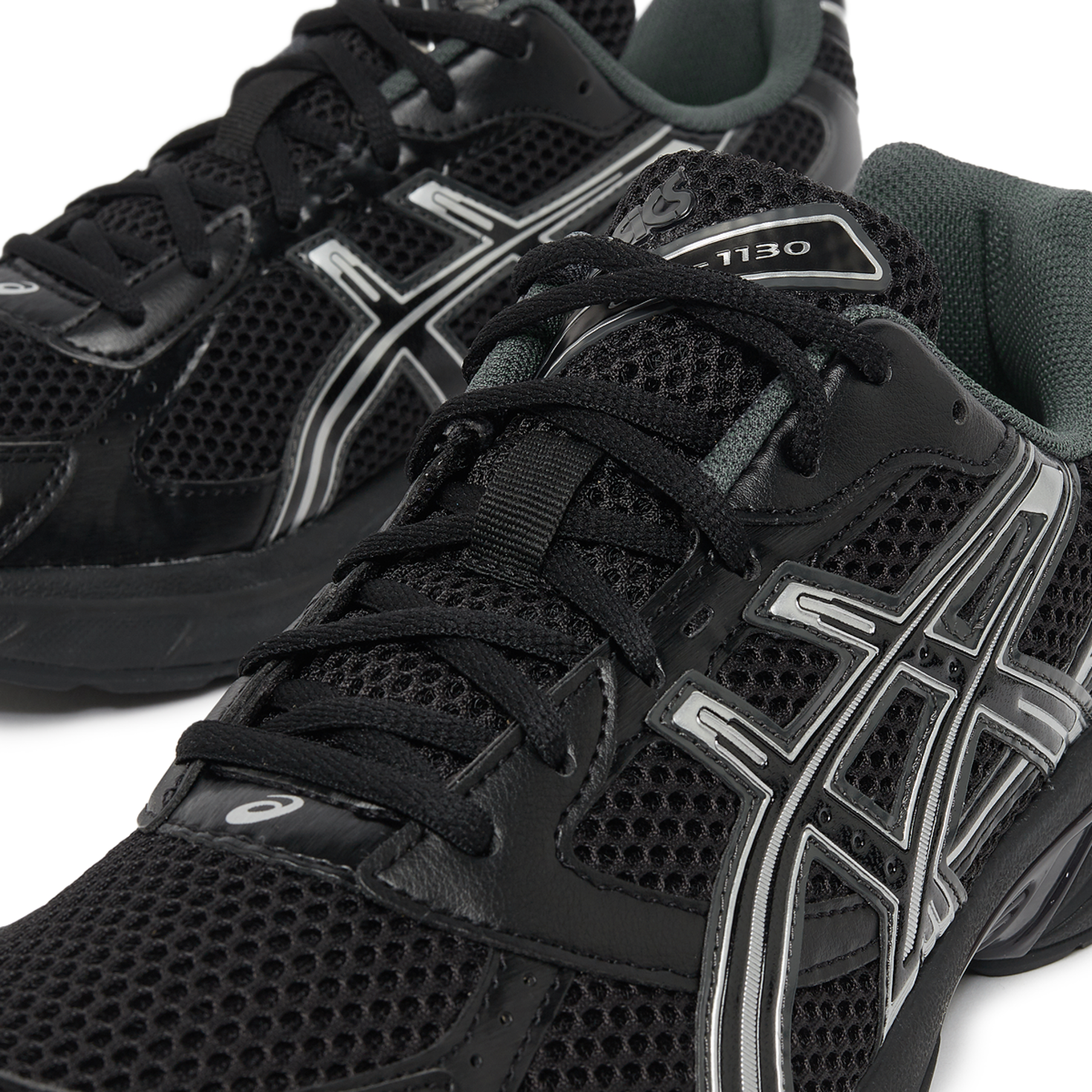 Buy ASICS SportStyle Wmns Gel-1130 in schwarz | 1201A906-001