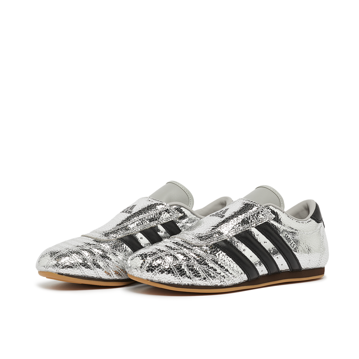 ADIDAS【送料込】WMNS TAEKWONDO SILVER LLIC Adidas - WMNS Taekwondo Sneaker in Silver Metallic & Core