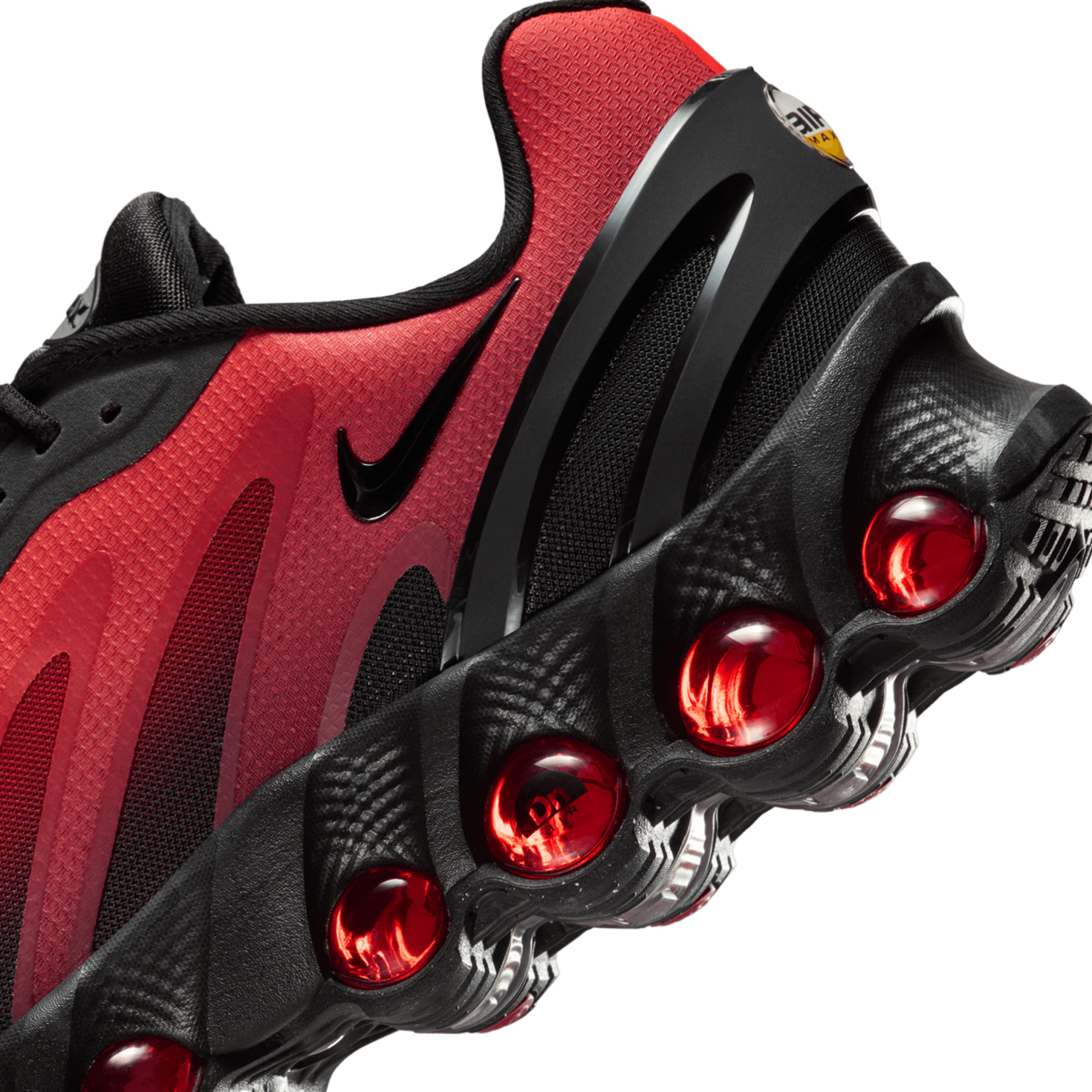 ナイキ エア マックス DN8 BLACK/GYM RED 28.5 NIKE AIR MAX DN8 BLACK/BLACK-GYM RED-BRIGHT CRIMSON（ナイキ