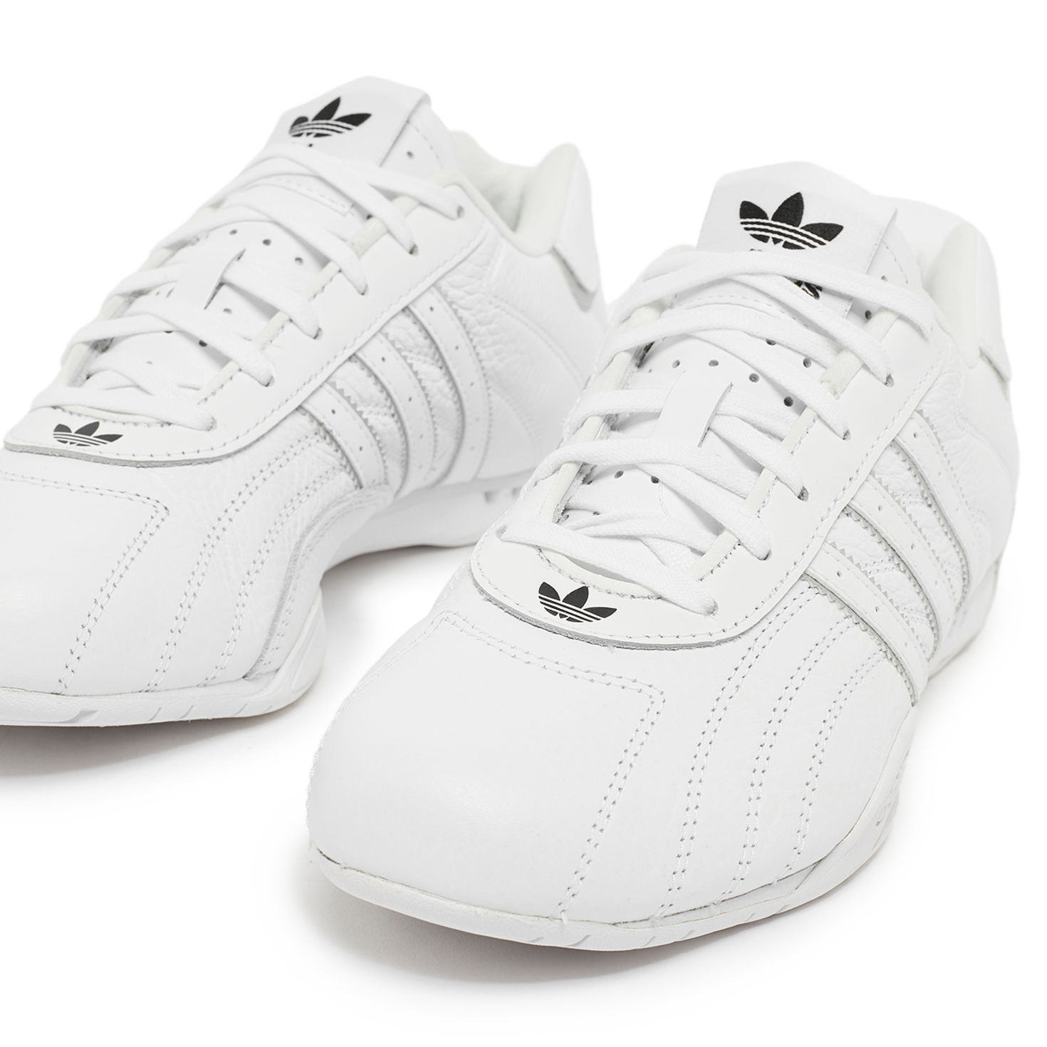 Buy adidas Originals Wmns Adiracer Lo in weiß | JS0279 at