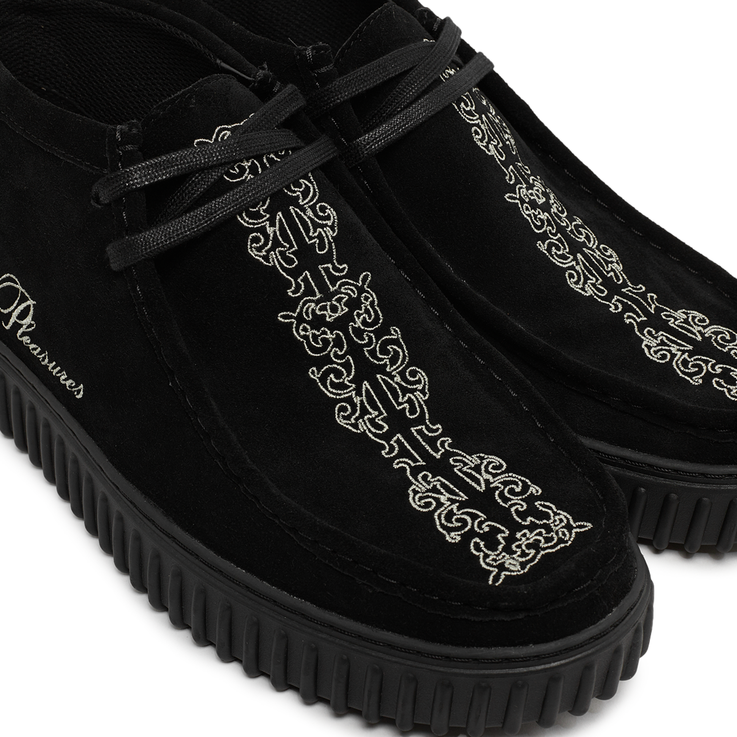 Buy Clarks x PLEASURES Torhill Woven in zwart | 26180267 at