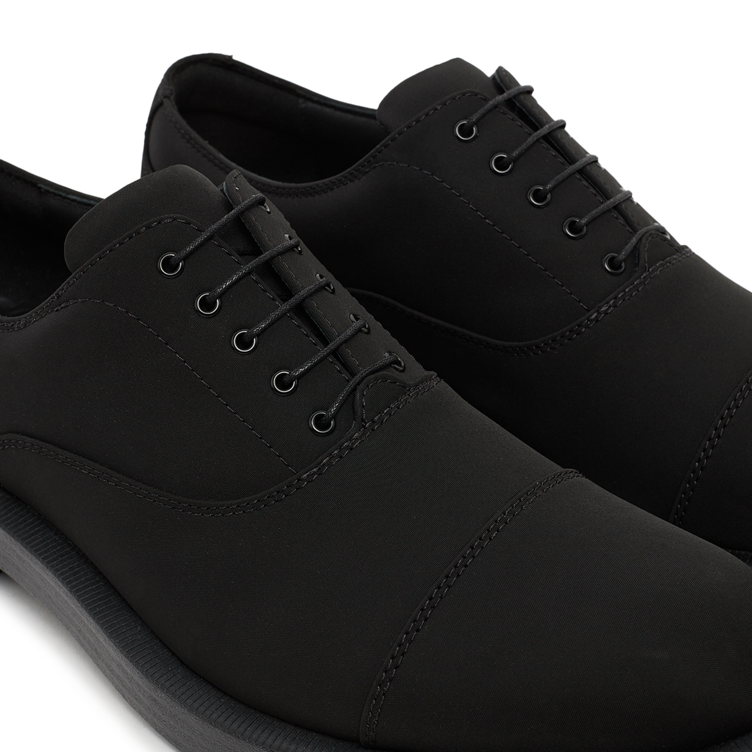 Buy Clarks x Martine Rose Cur Oxford I in schwarz | 26178355