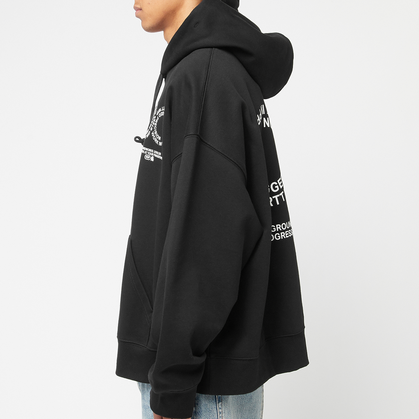 Buy Carhartt WIP Hooded Rotation Sweatshirt in zwart