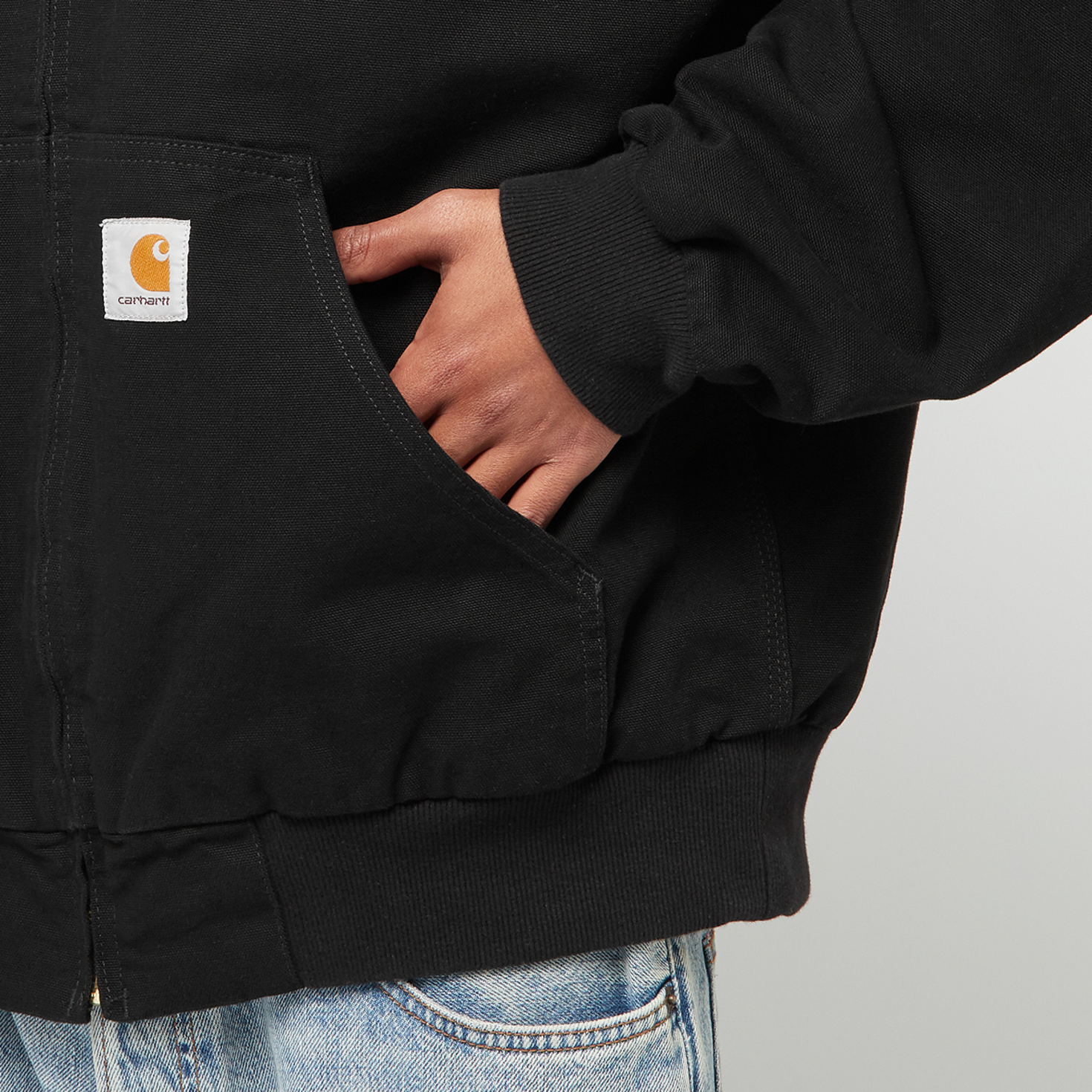Buy Carhartt WIP OG Active Jacket in black | I034311.8902.03