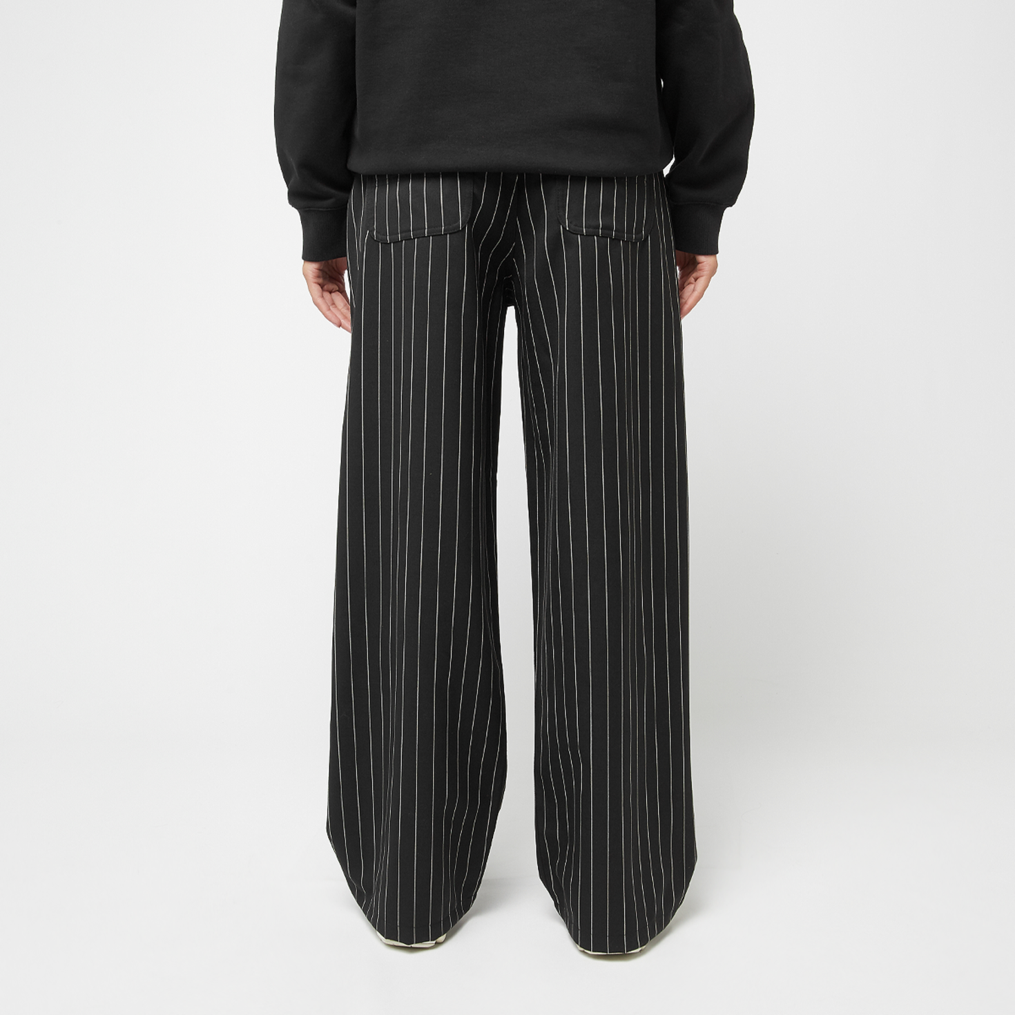 Buy Carhartt WIP Wmns Seaton Pants in black | I034450.2MBXX