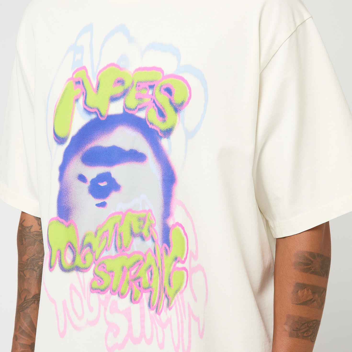 【A BATHING APE】3色展開 HEAVY WASHED LOGO RELAXED FIT TEE A BATHING APE® Heavy Washed Logo Relaxed Fit Tee | Bape