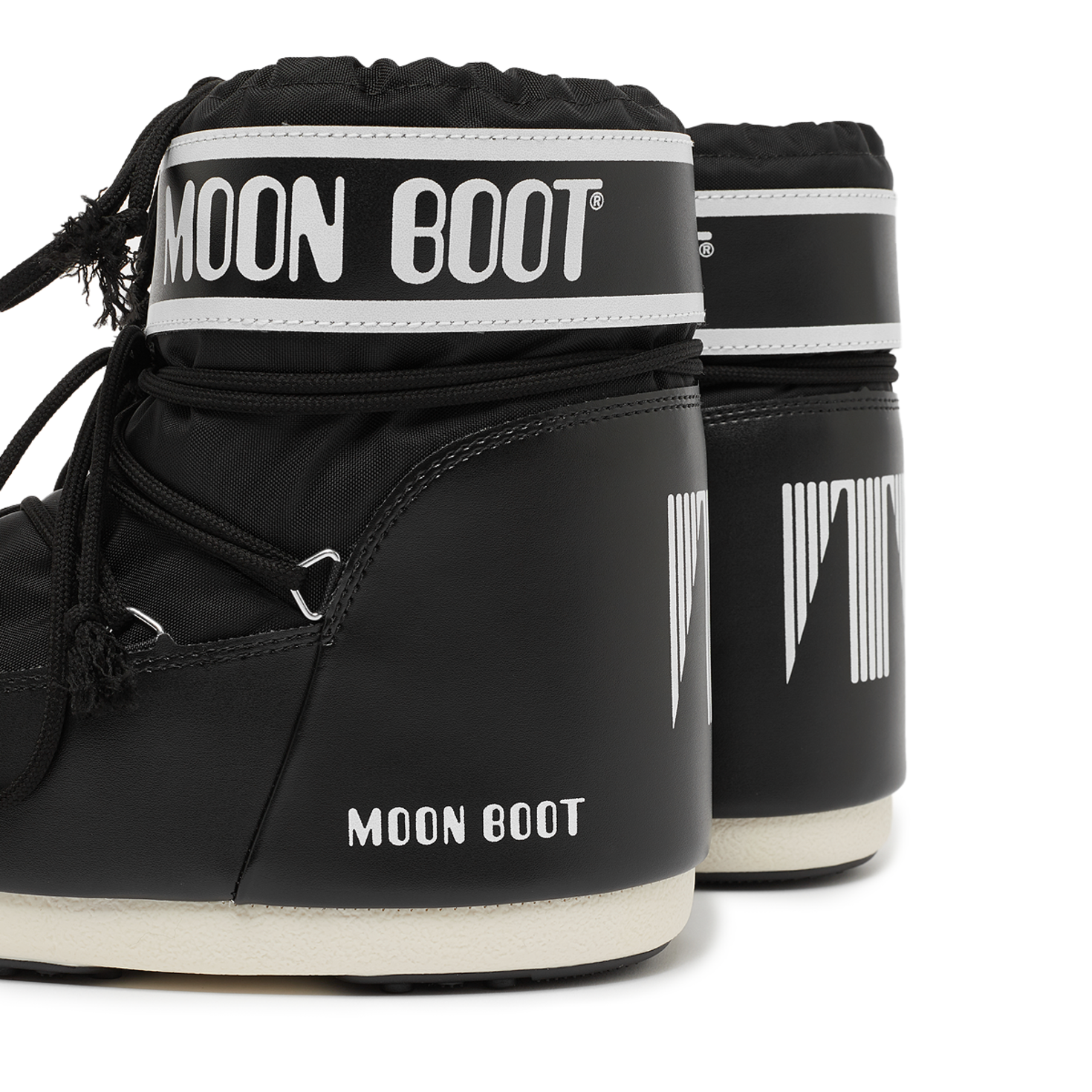 Buy Moon Boot Wmns Icon Low Nylon in black | 80D1409340-N001