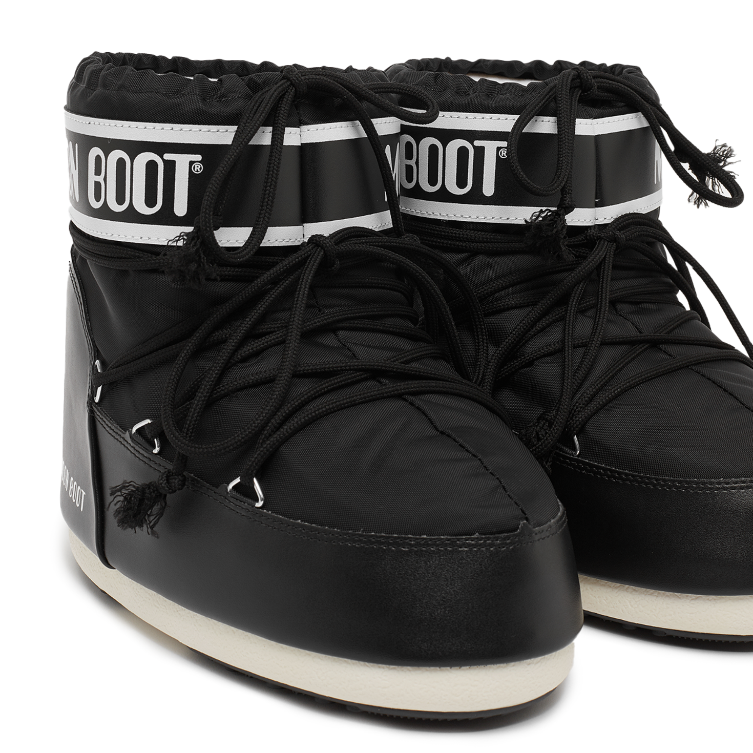 MOON BOOT　ICON LOW BLACK NYLON BOOTSブラック Moon Boot Icon Low glance black | Your expert on quality