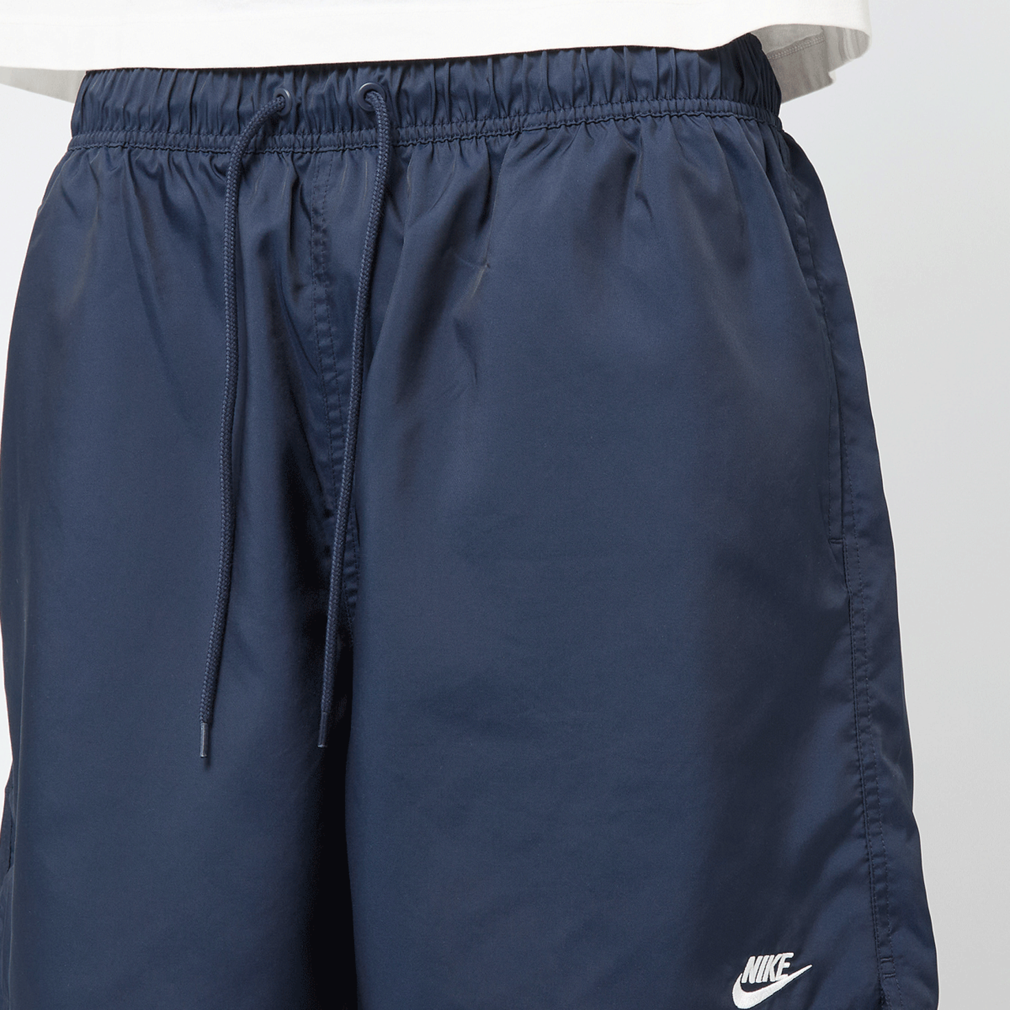 Buy Nike Club Flow Short in blau FN3307-451 at solebox