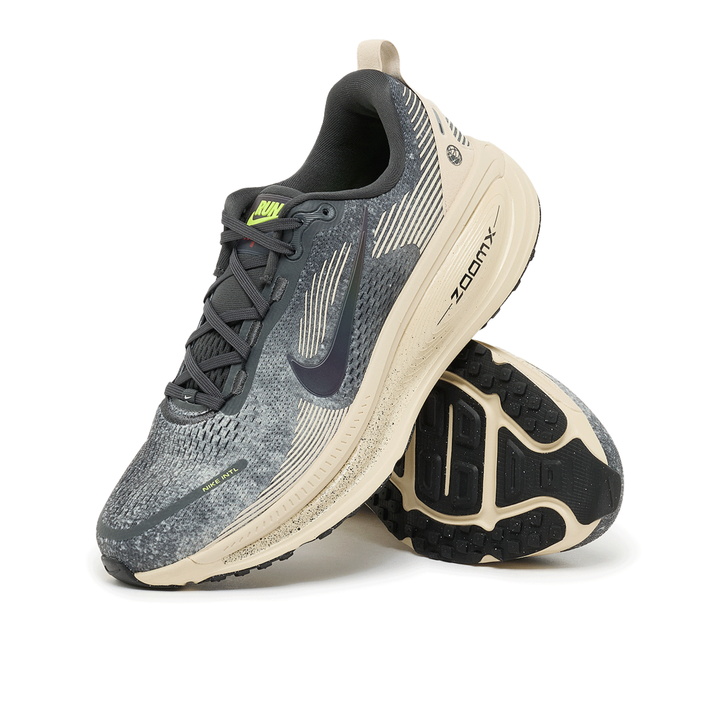 Buy Nike Vomero 18 in grau | IH4114-140 at solebox