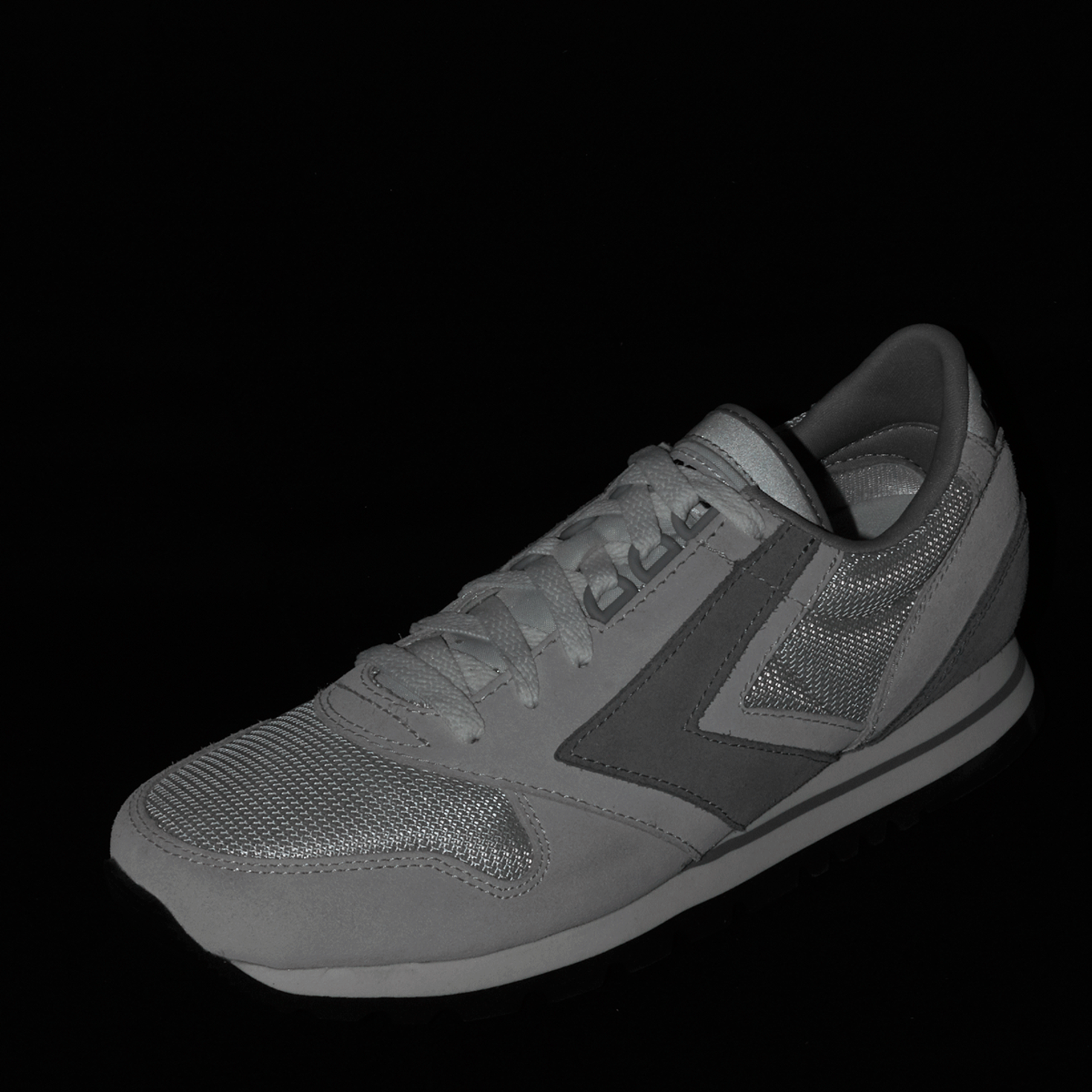 靴 BROOKS - BRM 4863 Chariot Gray Buy Brooks Chariot in grau | 1104861D060-060 at solebox