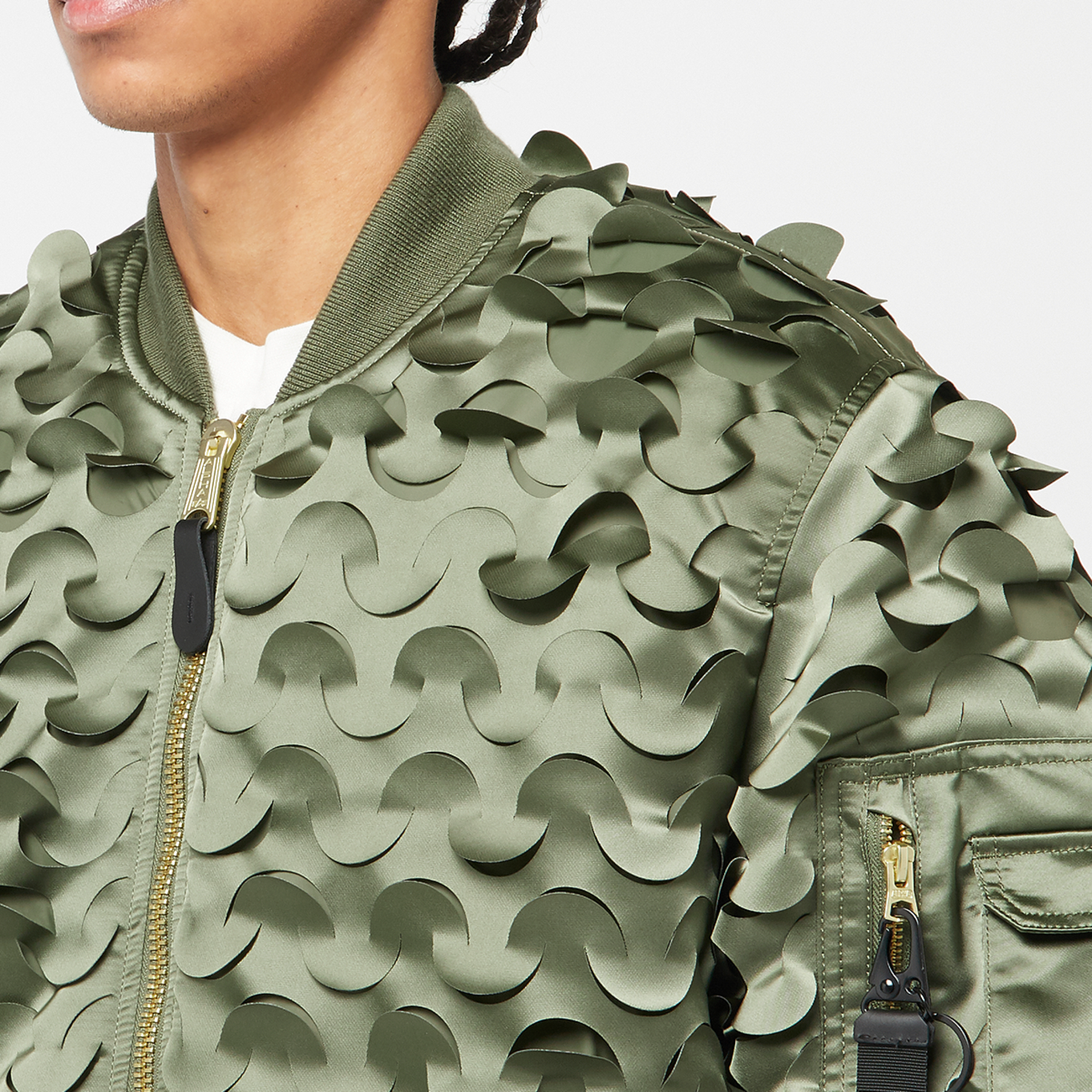 ALPHA INDUSTRIES FLYING ジャケット Mサイズ　緑 カラー：セージ】アルファ インダストリーズ ALPHA MA-1
