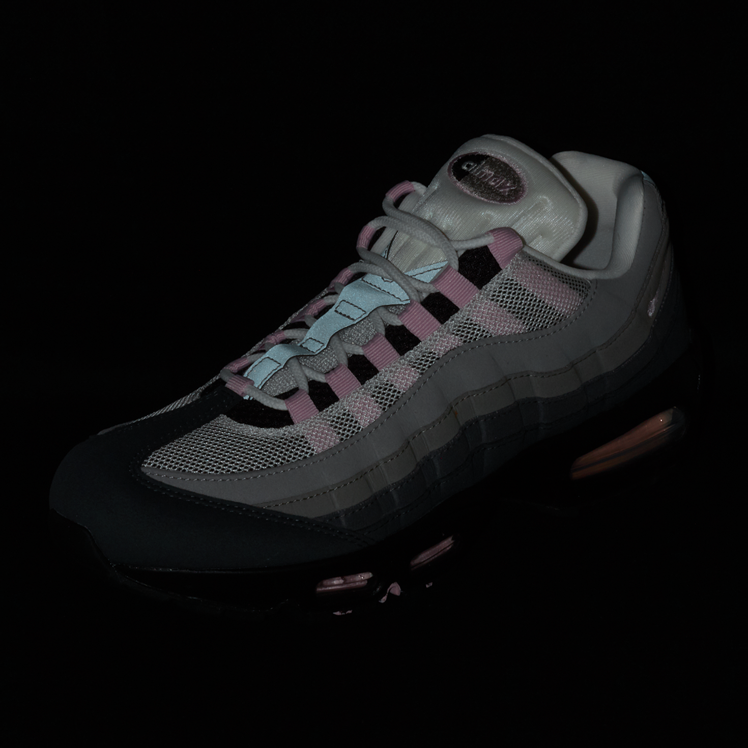 Release Date Nike Air Max 95 Schwarz Pink Kaufe Nike Air Max 95 OG - Main Image