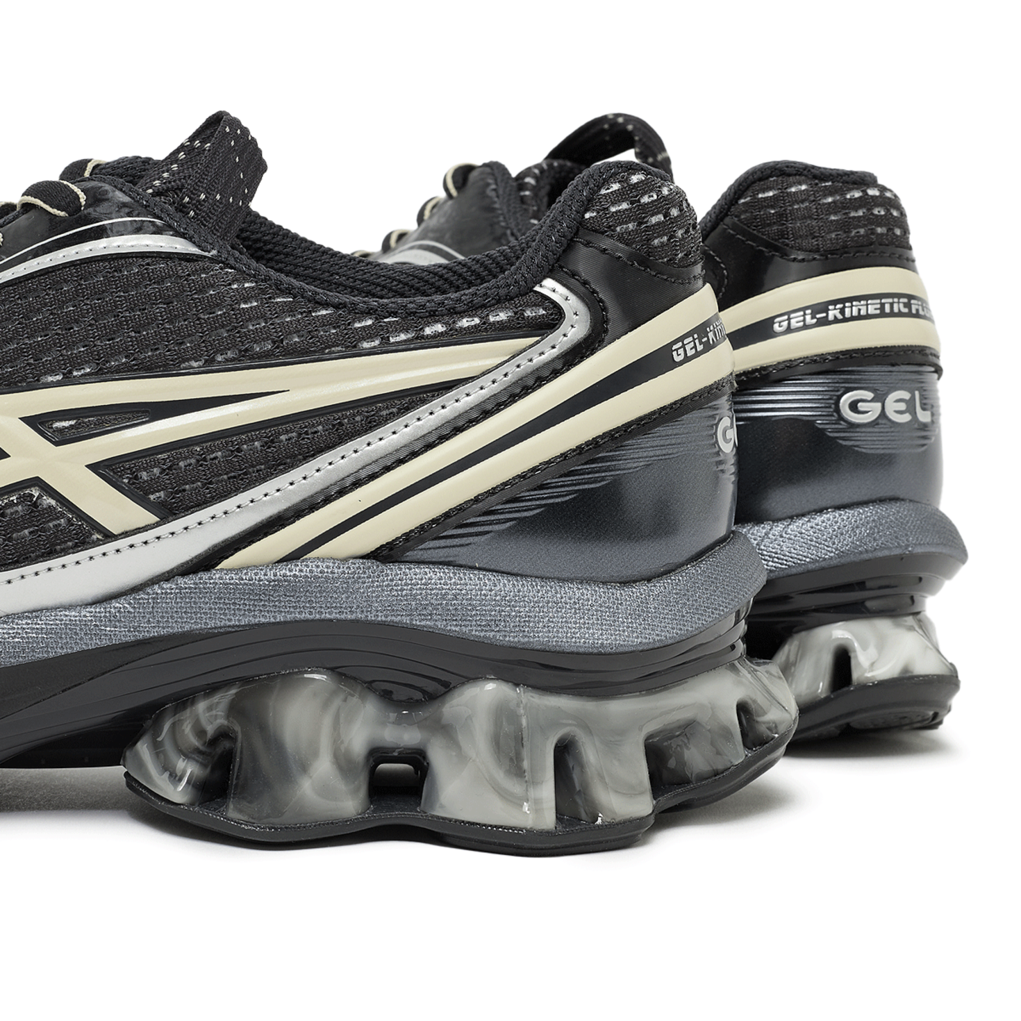 Buy ASICS SportStyle US6-S Gel-Kinetic Fluent in black | 1203A748