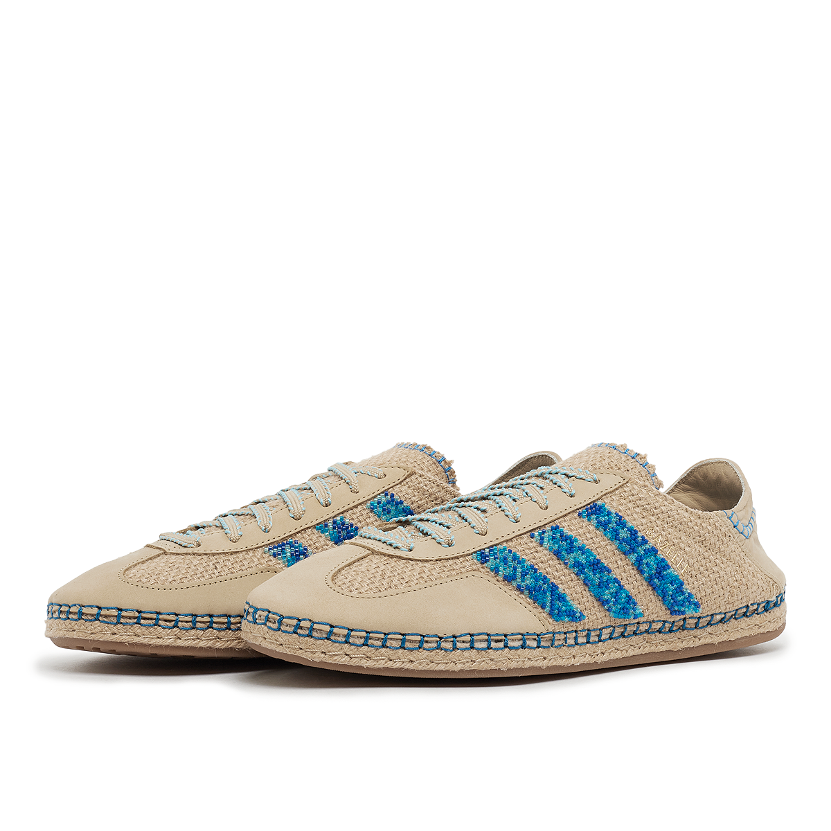 ☆ADIDAS X CLOT☆ GAZELLE CREAM WHITE GOLD LLIC Adidas x Clot by Edison Chen Gazelle sneakers » dispo en