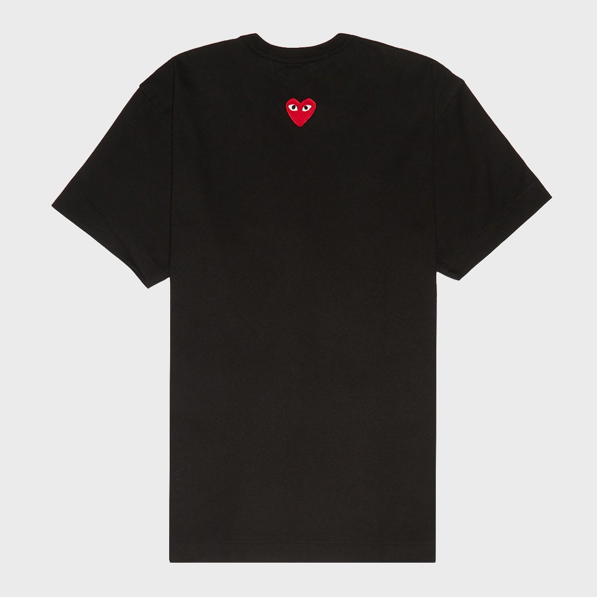 COMME des GARCONS BLACKグラフィックTシャツ Buy Comme des Garcons Play Small Red Heart Neck T-Shirt Black in