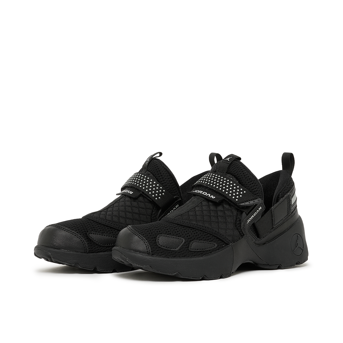 Buy Jordan Wmns Trunner LX in zwart | HQ2164-001 | solebox