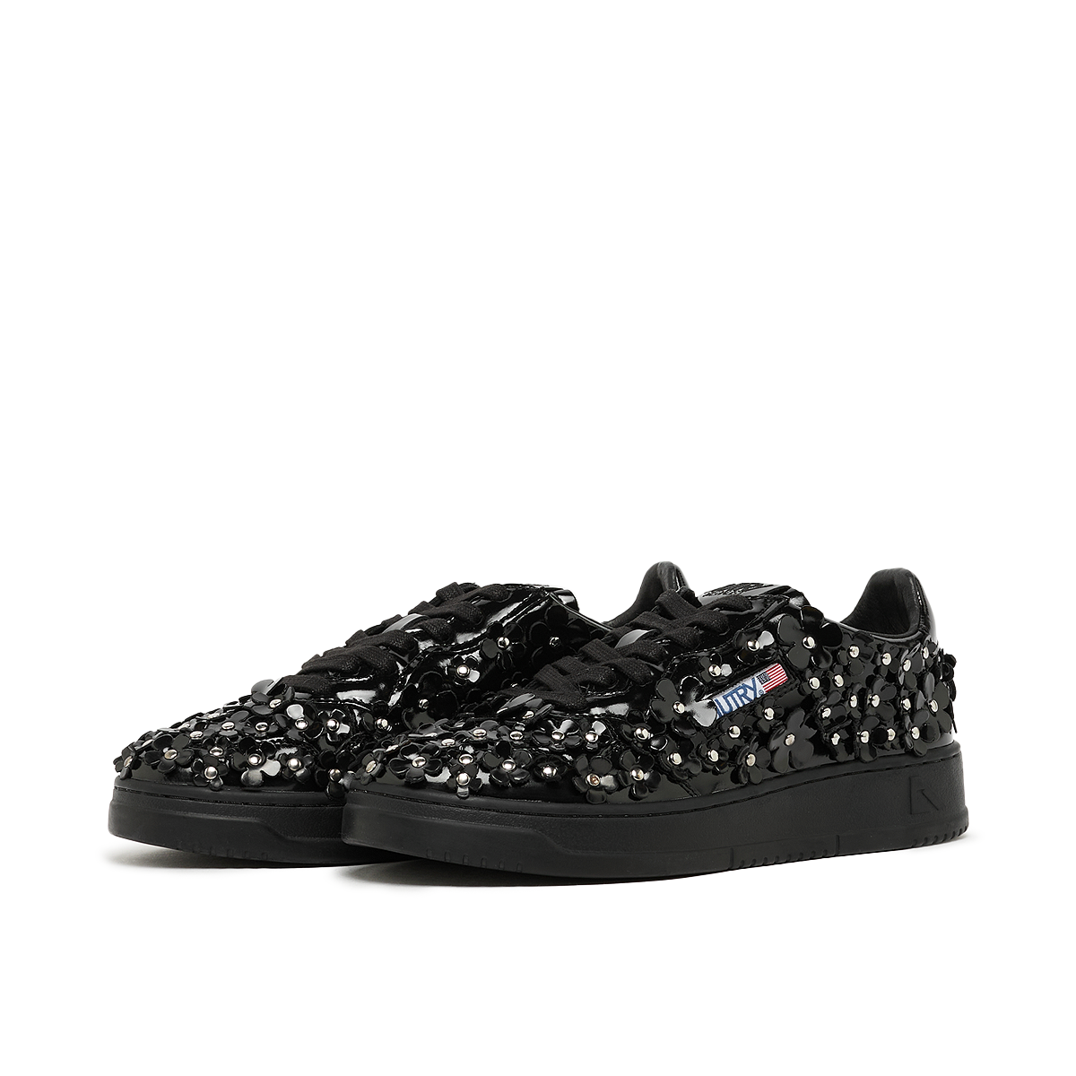 Buy Autry Wmns Medalist Low in black | AULWPW01 | solebox