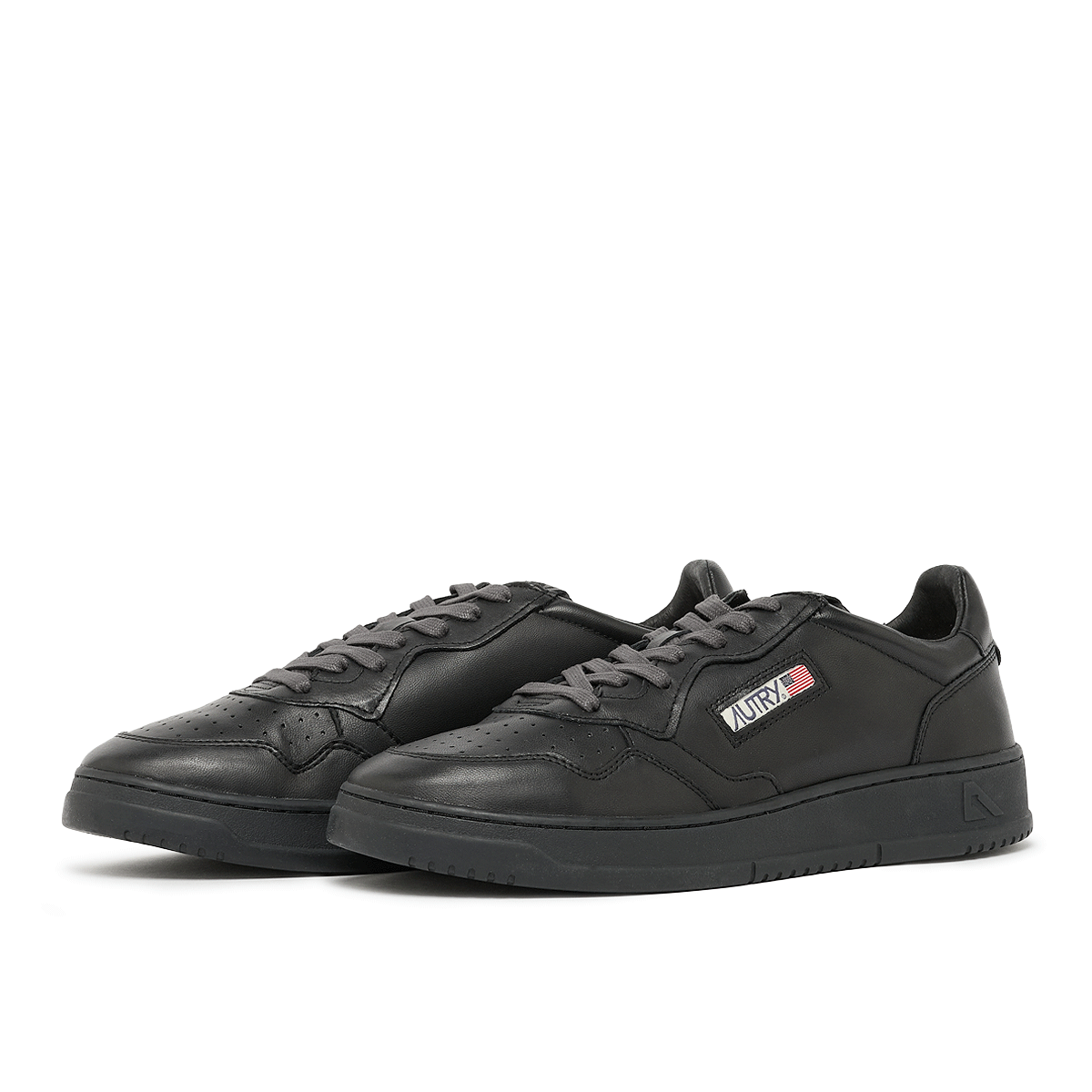 Buy Autry Medalist Low Man SG16 in black | AULMSG16 | solebox