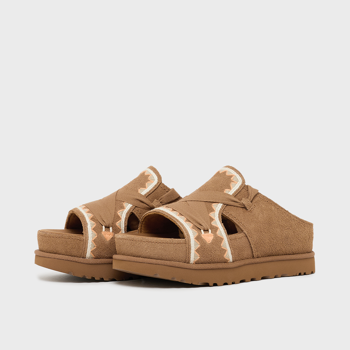 Buy UGG Wmns Goldenstar Hi Artistitch in beige | 1175133-CHMU