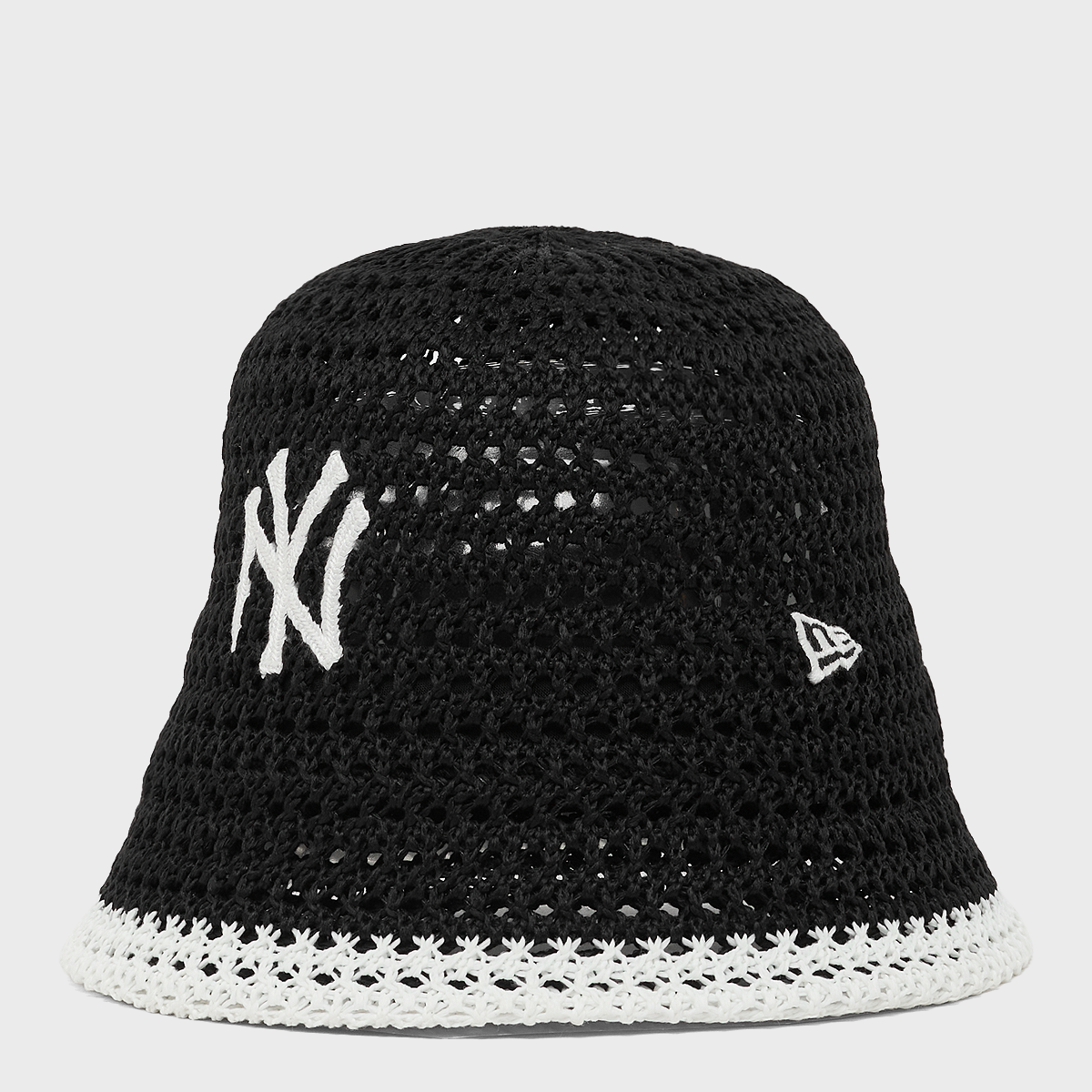 Buy New Era Female Knitted Bucket in zwart | 60856287 | solebox