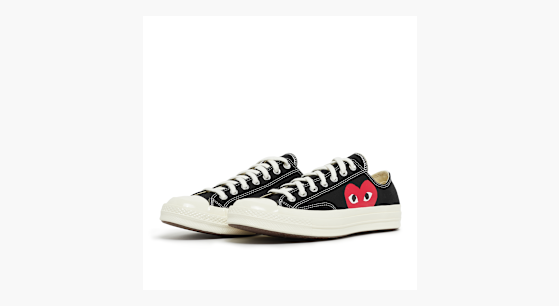 Buy Comme des Garcons Play Chuck Taylor Low in black | P1K111-BLK