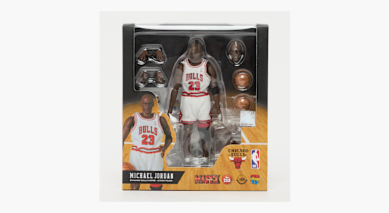 Buy Medicom MAFEX Michael Jordan (Chicago Bulls Home) in