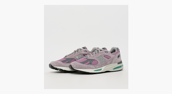 Buy New Balance 991v2 (U991RR2) in roze | U991RR2 | solebox