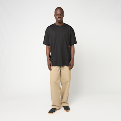 Buy Comme des Garcons Shirt T-Shirt in black | FQ-T008-S26-1 at MBCY