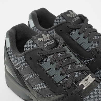 Buy adidas Originals ZX 8000 (Utility Pack) in grey | KI2293 at MBCY
