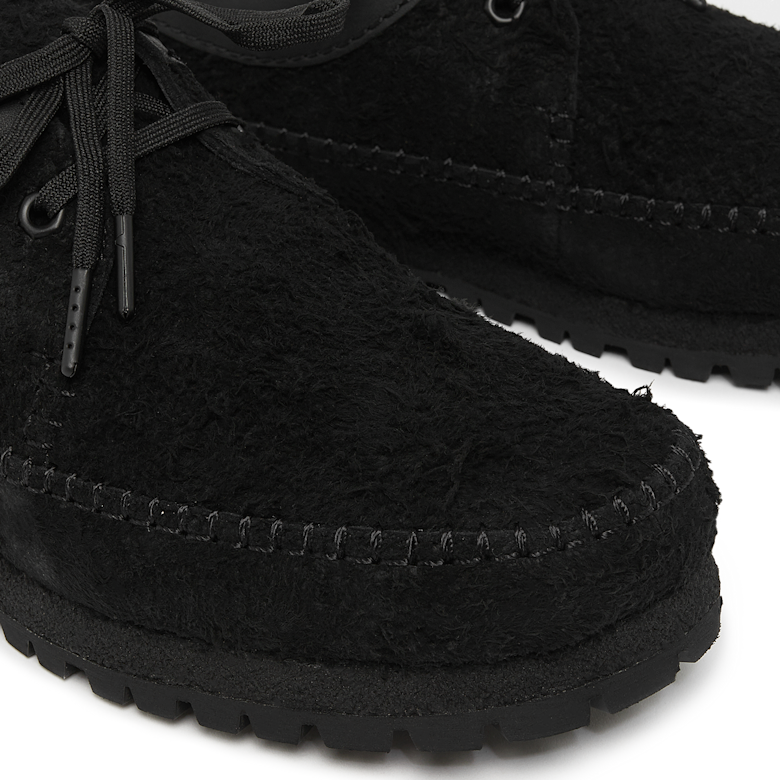 Buy Clarks Originals x Haven Weaver GTX in black | 26177814 at MBCY