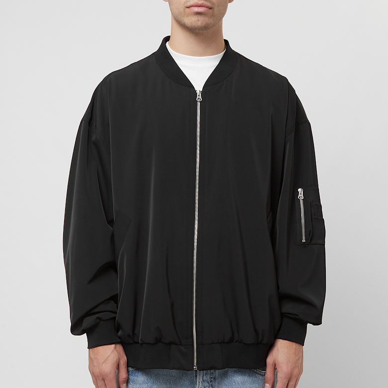 Buy MM6 Maison Margiela Sportsjacket in black | SH0AM0002-S54445