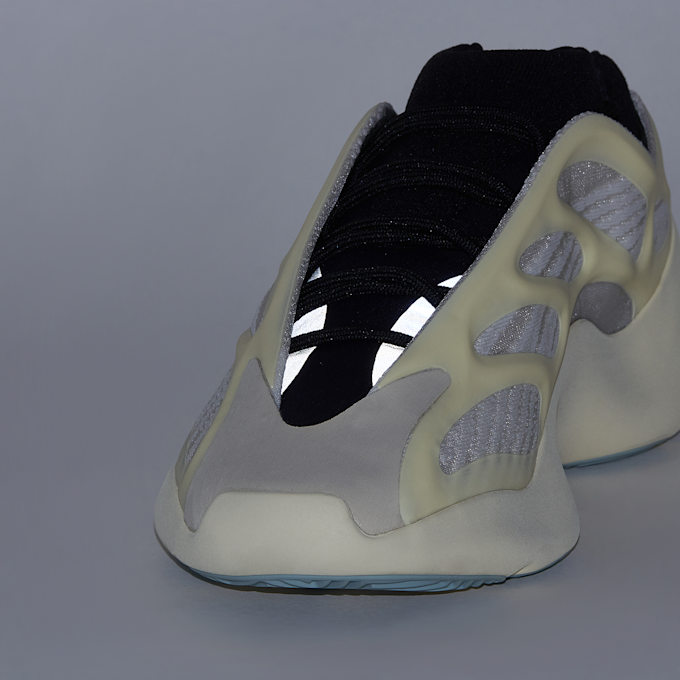 adidas Originals Yeezy 700 V3 "Azael" beige 55502 8
