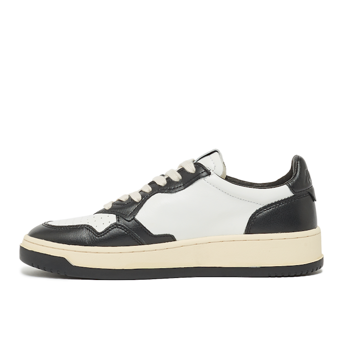 Autry Wmns 01 Low WWB01 schwarz 70239 3