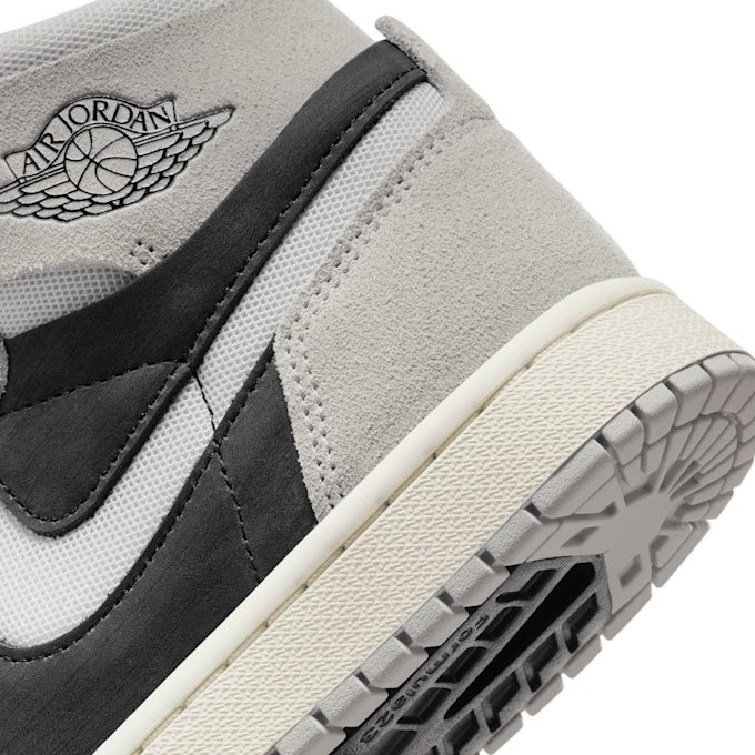 Jordan Wmns Air Jordan 1 High Zoom CMFT 2 "Light Iron Ore" grijs 78226 8