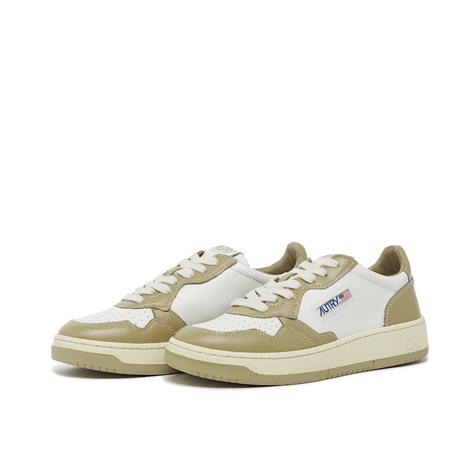 Autry Wmns Medalist Low beige 81340 1