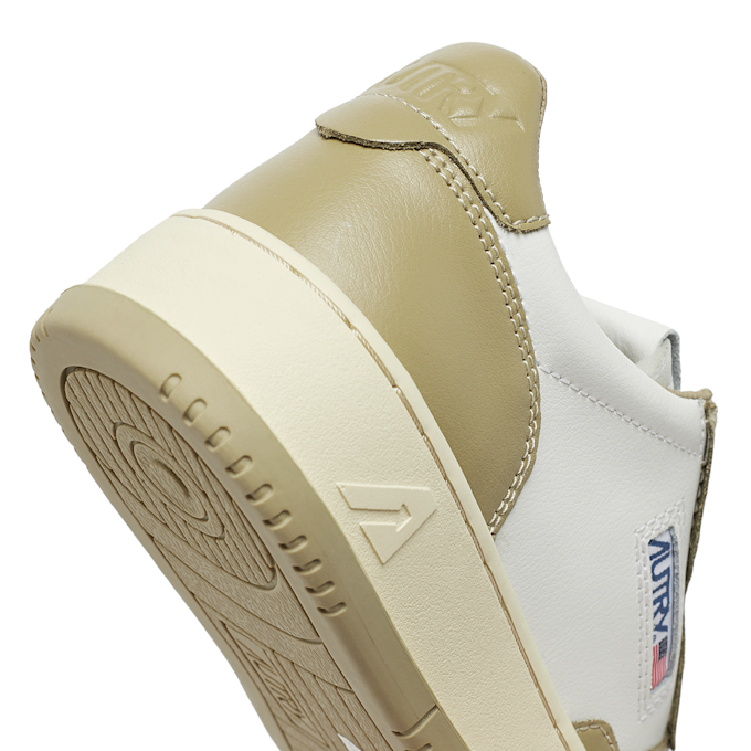 Autry Wmns Medalist Low beige 81340 7