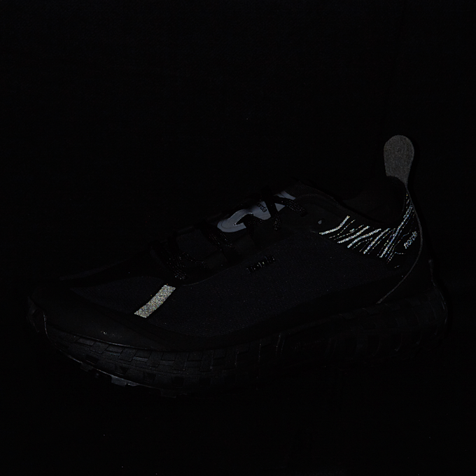 norda 001 M Stealth Black zwart 82517 8