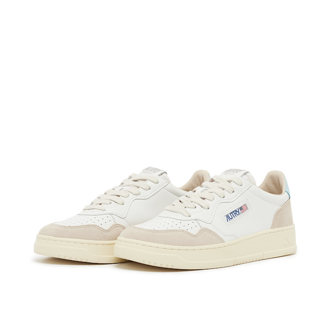 Autry Wmns Medalist Low white 82550 1