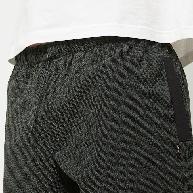 GR10K IBQ Utility Cut Short schwarz 82992 6