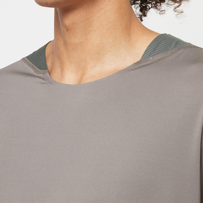 On x PAF Running T-Shirt grey 83095 5