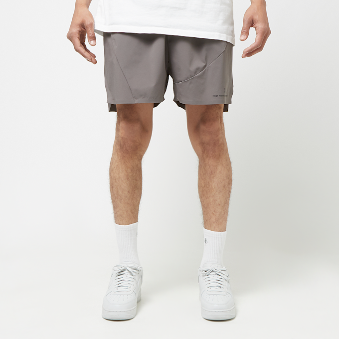 On x PAF Shorts grey 83098 2