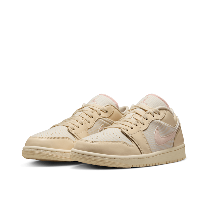 Jordan Wmns Air Jordan 1 Low "Linen" beige 83321 1
