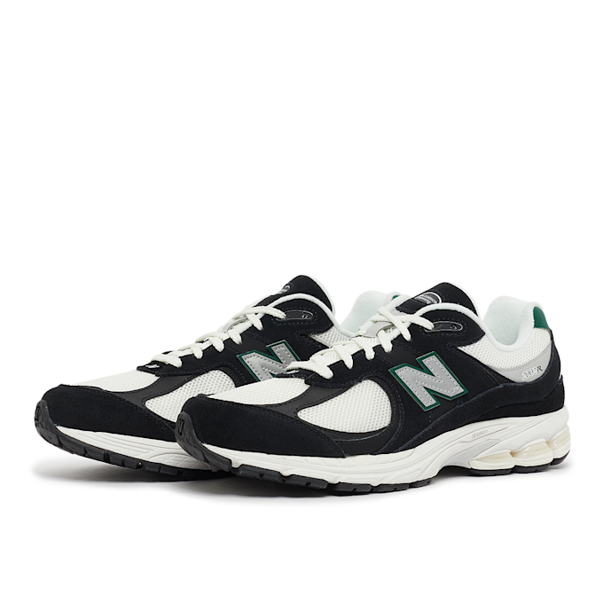 New Balance 2002 (M2002RRA) black 86877 1