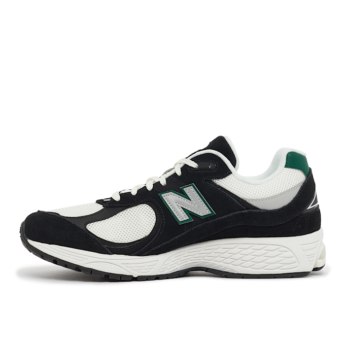 New Balance 2002 (M2002RRA) black 86877 3