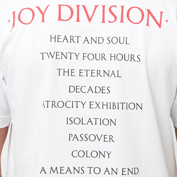 Pleasures Hands T-Shirt wit 89623 6