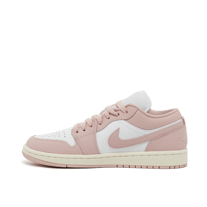 Jordan Wmns Air Jordan 1 Low "Pink Oxford" light pink 85134 3