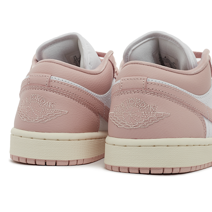 Jordan Wmns Air Jordan 1 Low "Pink Oxford" light pink 85134 6